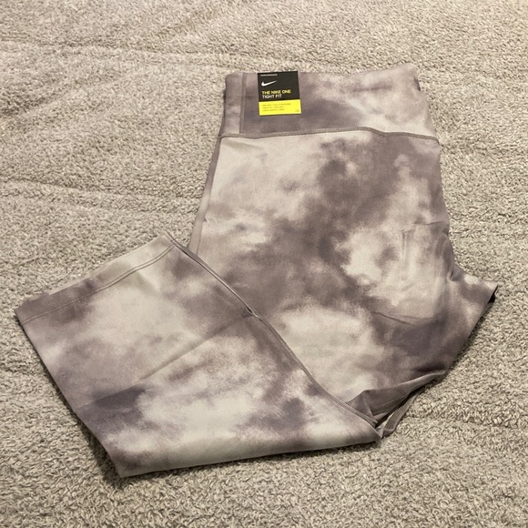 Nike Gray Tie-Dye Leggings - Picture 1 of 5